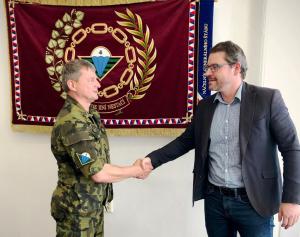 Generál J. Štěpánek a starosta R. Laibl