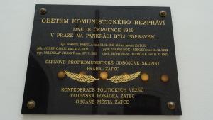 Vzpomínka na kapitána Sabelu a další popravené odbojáře